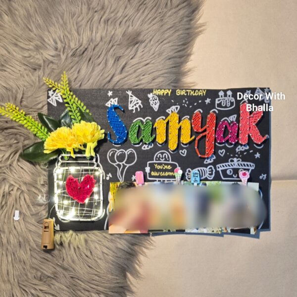 Single Name with vase and pics